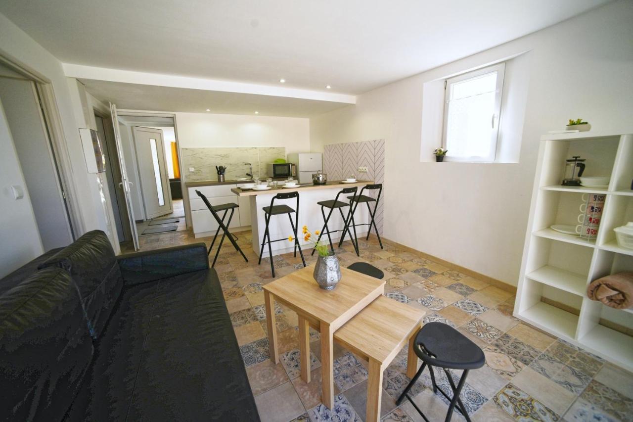 Les Quatre Chenes Apartment บูดูออง ภายนอก รูปภาพ