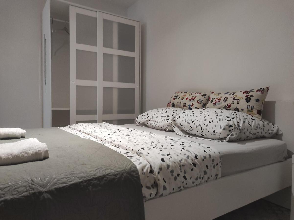 Les Quatre Chenes Apartment บูดูออง ภายนอก รูปภาพ